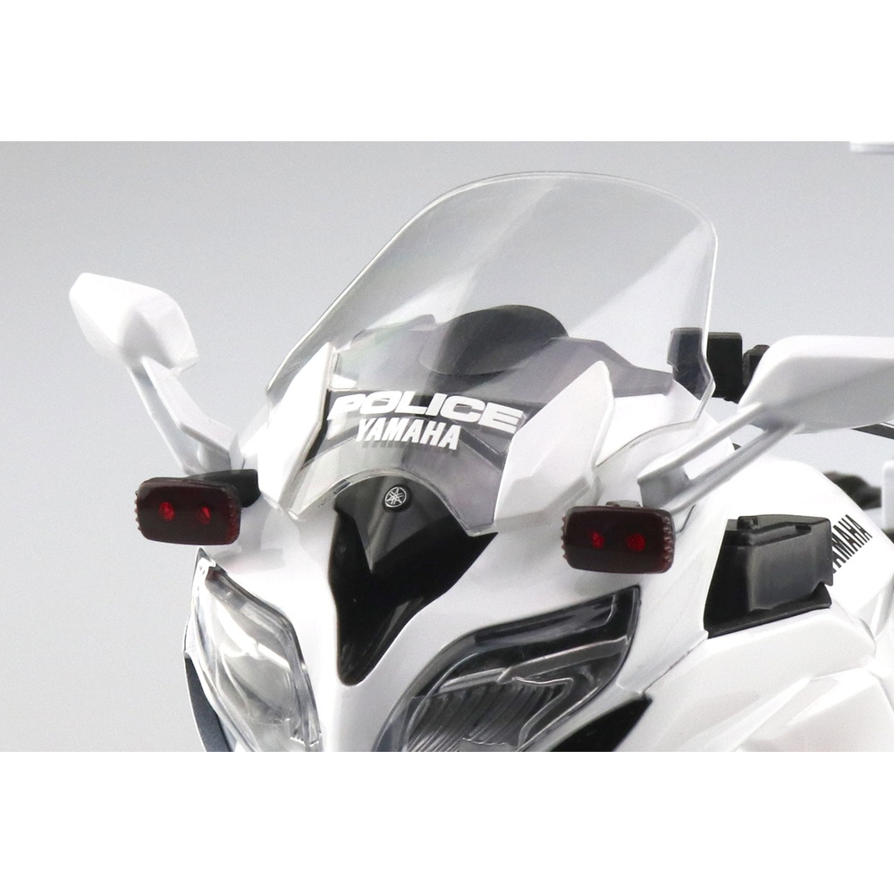 Aoshima: 1/12 Scale Yamaha FJR1300P Police Die-Cast Motorcycle