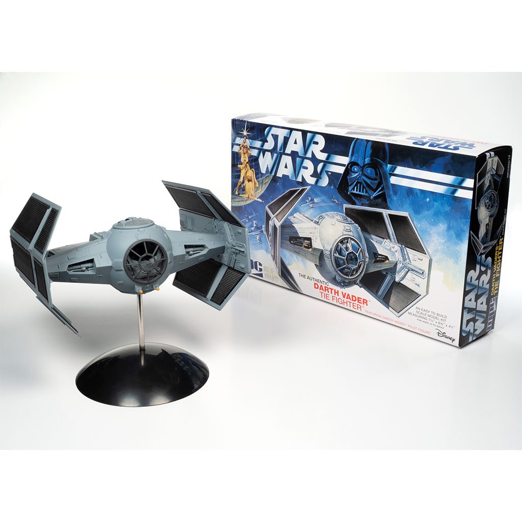 Star Wars - A New Hope Darth Vader Tie Fighter 1:32 Scale Model Kit