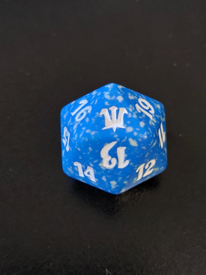 Magic the Gathering innistrad D20 blue spindown dice die